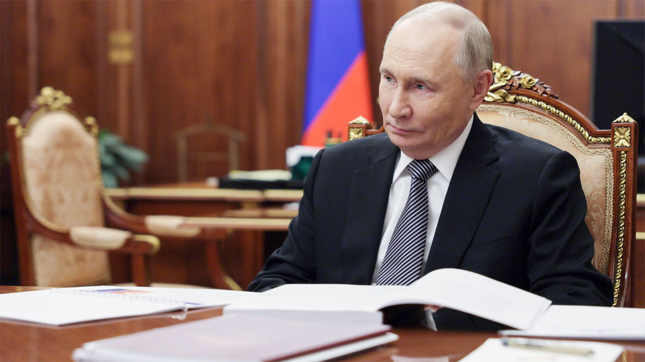 ইউক্রেন পুনর্গঠনে রাশিয়ার ২,৪৬০ কোটি ডলার স্থগিত রাখছে ইইউ